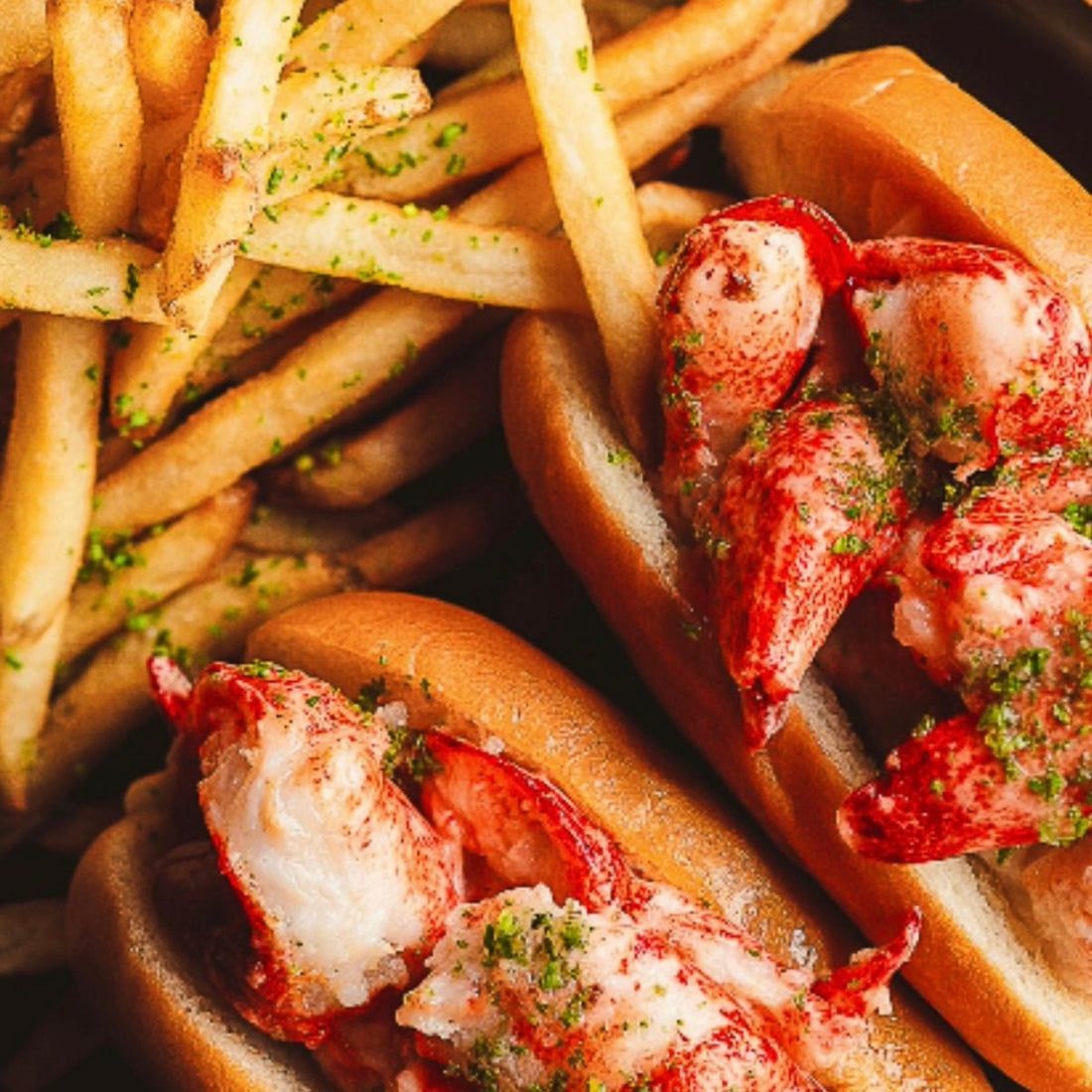 Mini Lobster Rolls with Truffle Aioli: A Decadent Fall Brunch Dish - Resonant