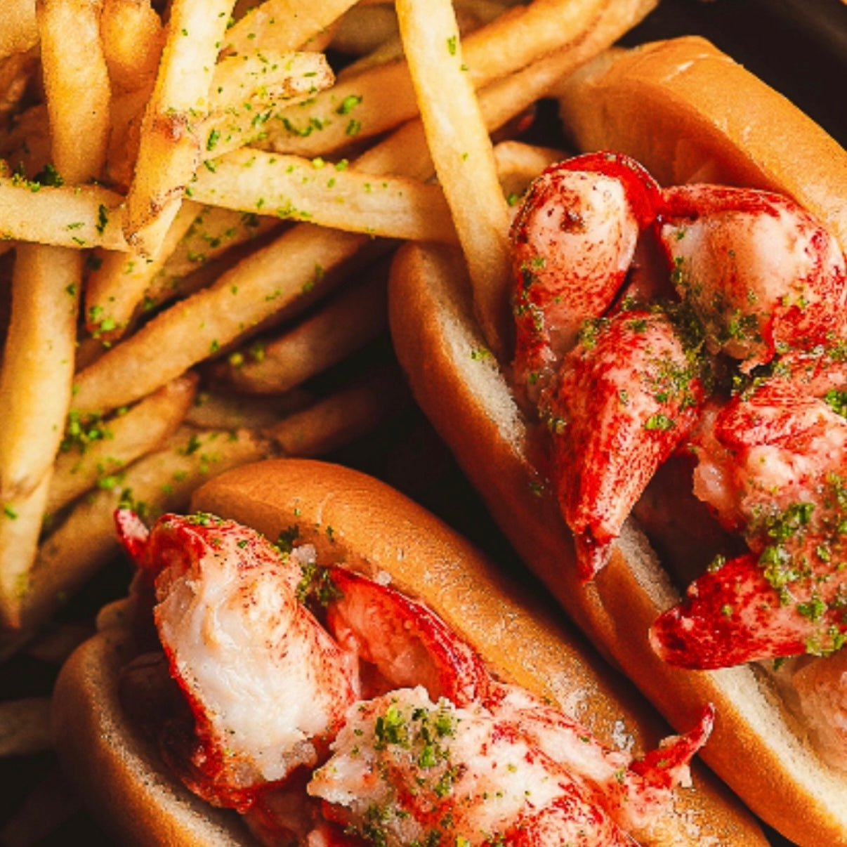 Mini Lobster Rolls with Truffle Aioli: A Decadent Fall Brunch Dish - Resonant