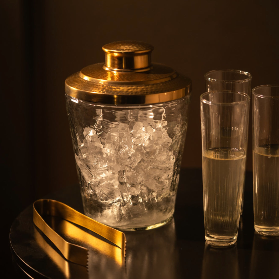 THE BAR - DWELL by CM