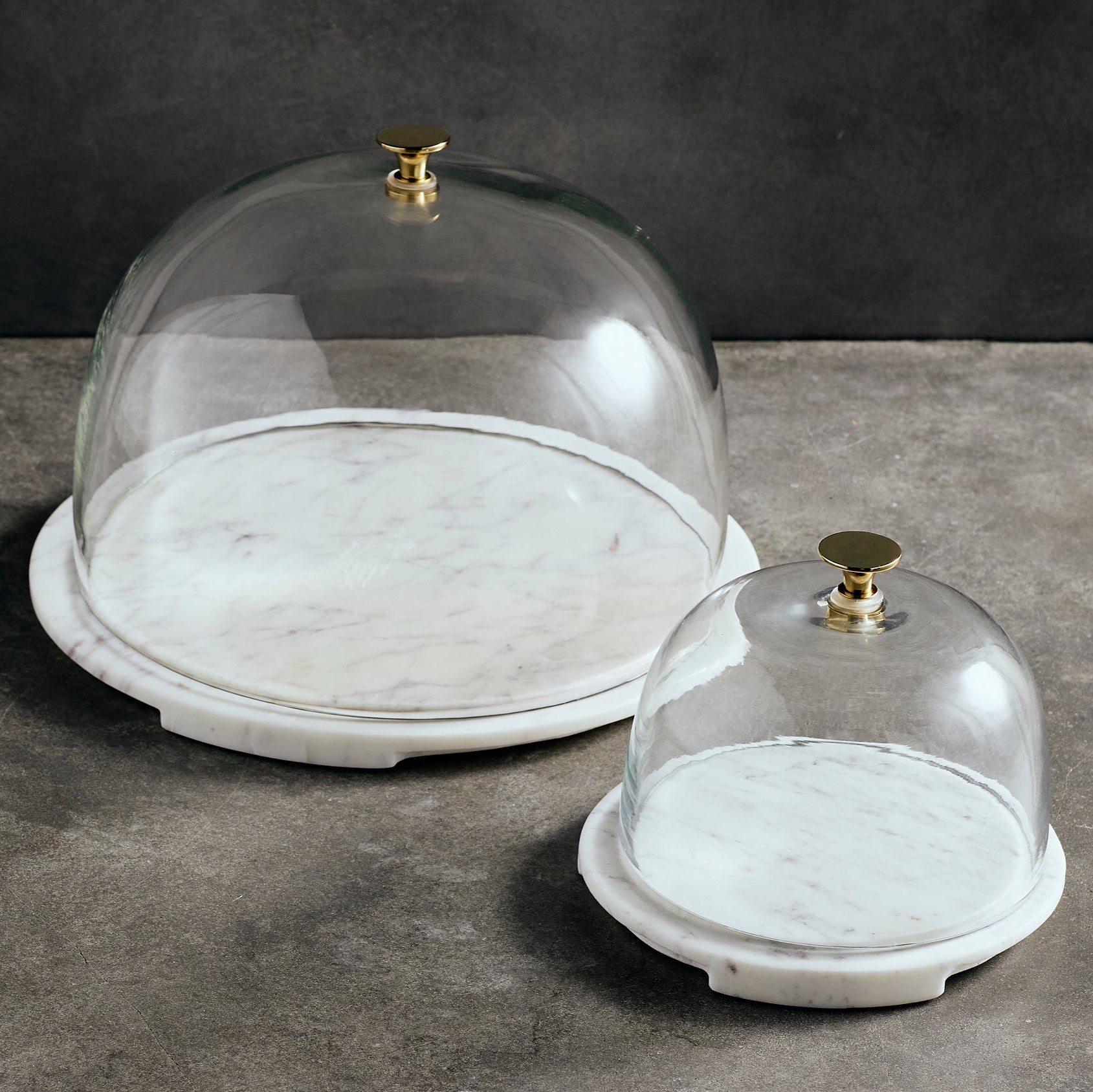 Cova Marble Base Dome