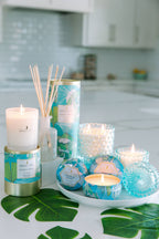 The SOi Company - Tropical Breeze 8oz Petite Shimmer Candle (Light-Blue) l