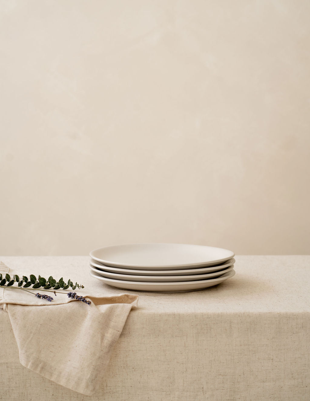 The Grande Plate (Set of 4).