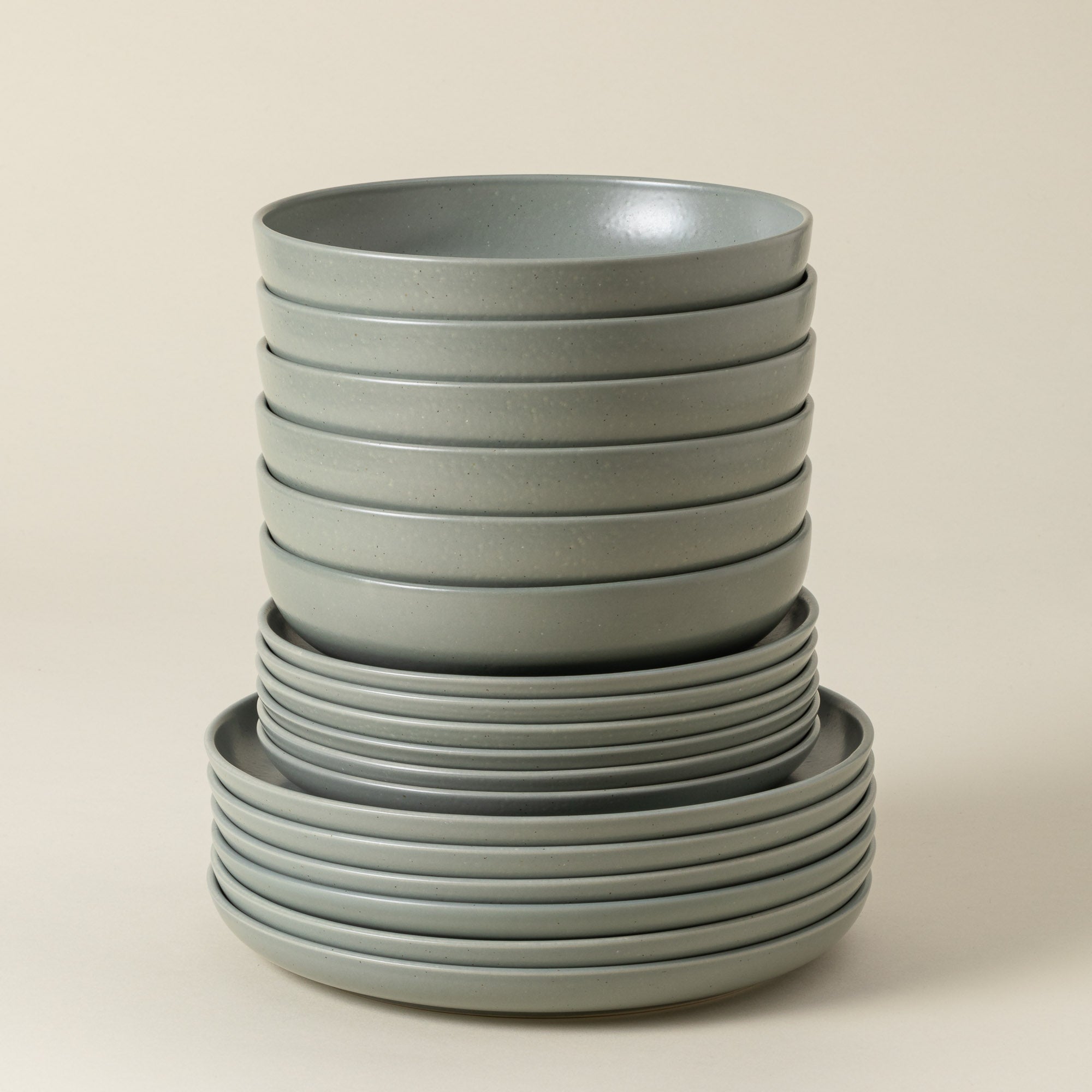 18-Piece Dinnerware Set with Soup/Pasta Plate Pacifica, Casafina by COSTA NOVA