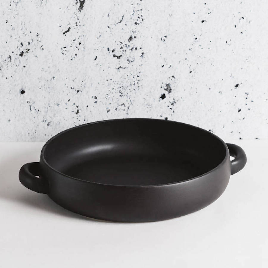 Stoneware Serving Plate With Handles 13.4".