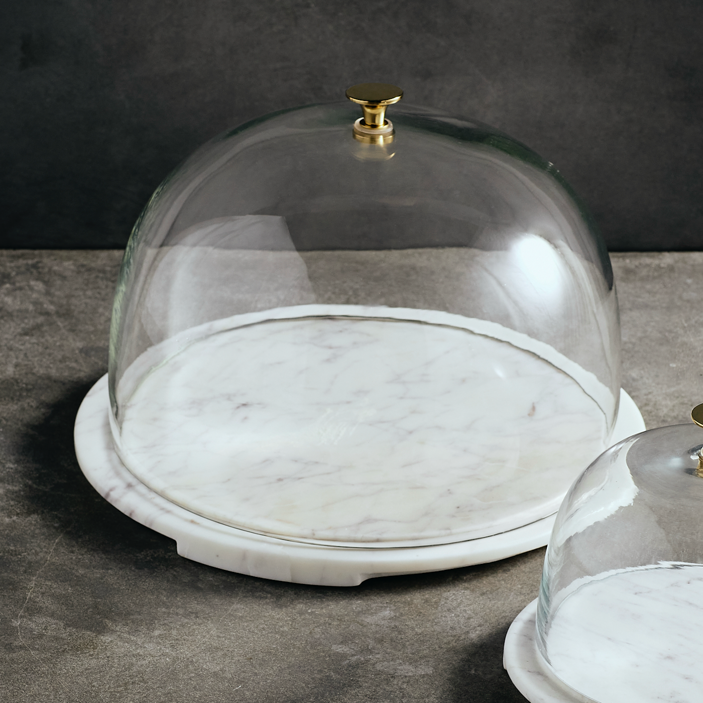 Cova Marble Base Dome
