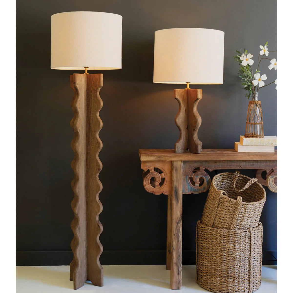 Wavy Mango Wood Floor Lamp