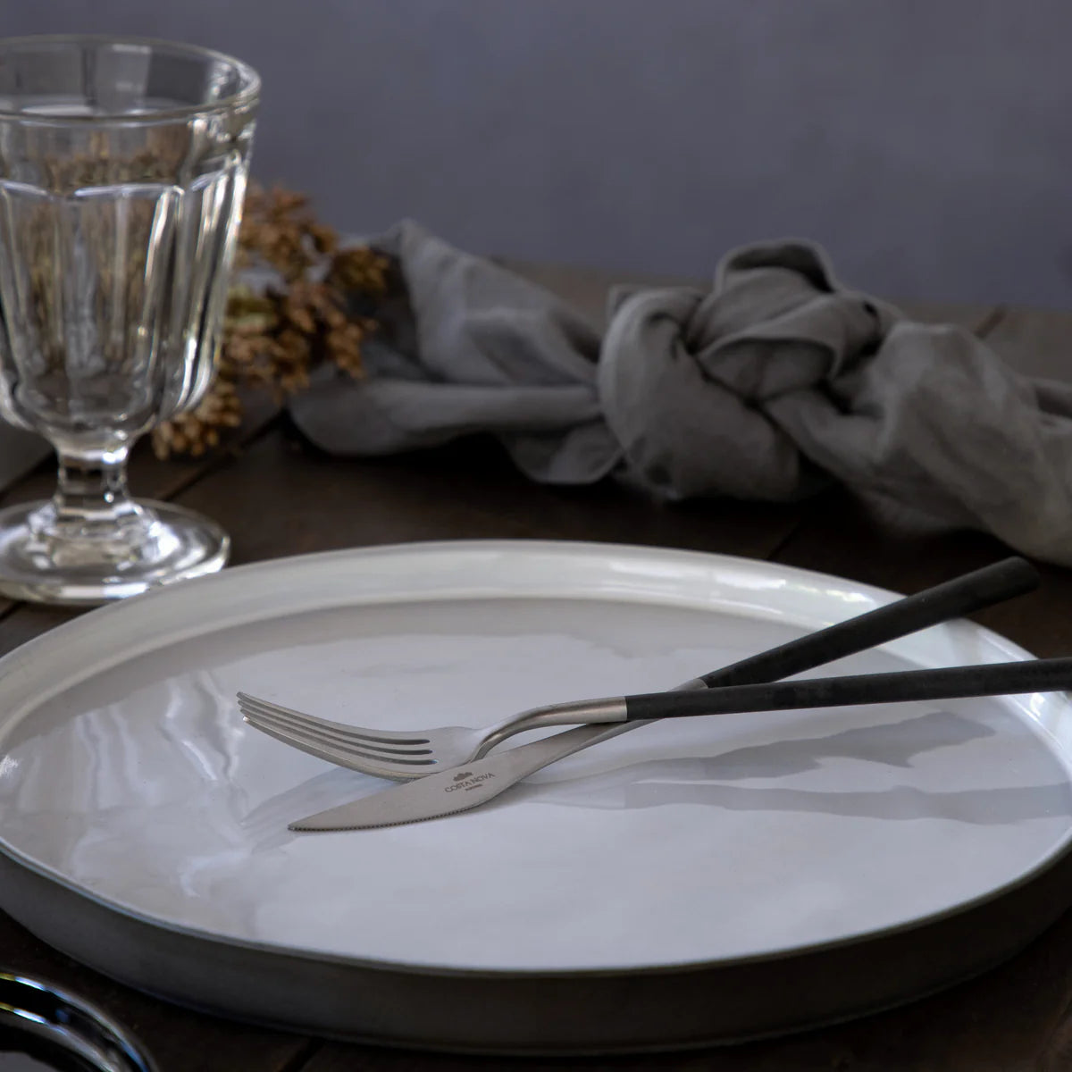 Flatware 5 Pieces Set Mito in Brushed Silver - Black Cable