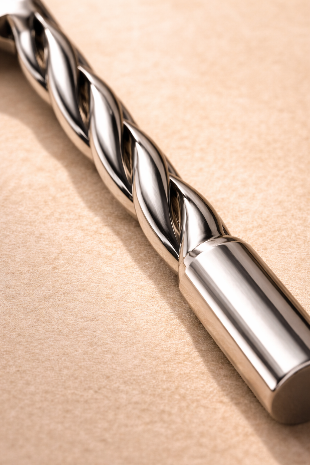 Kara Bread Knife by MESO.