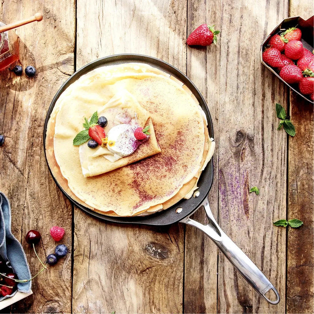 Crepe Pan - fixed handle by CRISTEL®