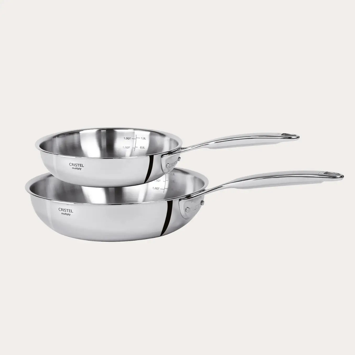 Set of 2 deep frying pans.