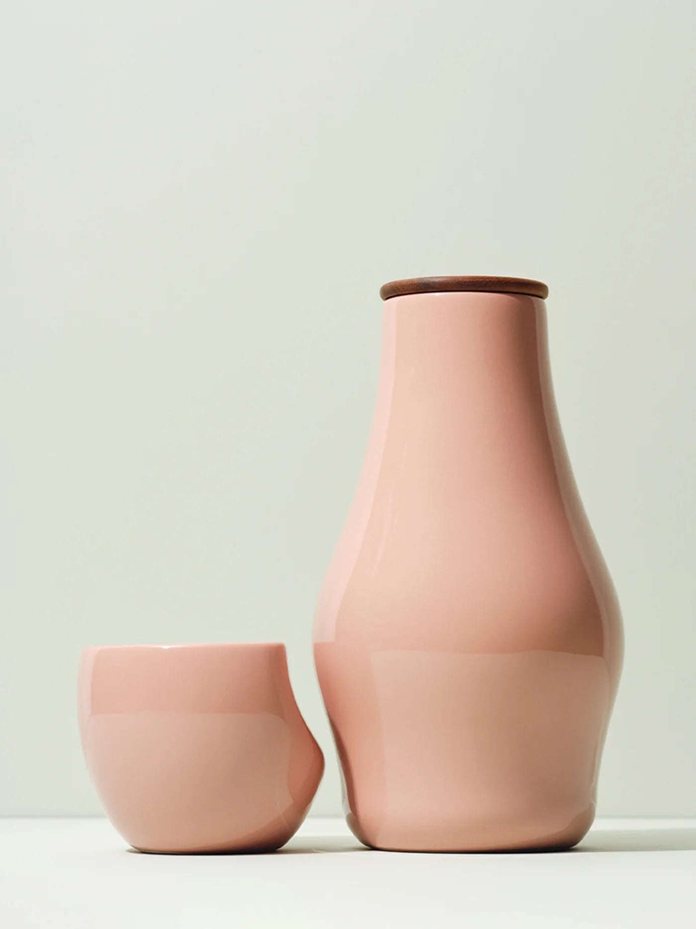 Carafe - Shop_namePowered by People