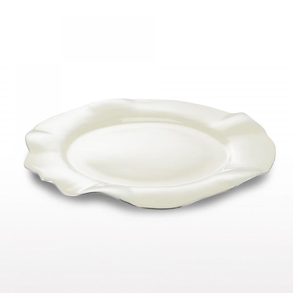 Ruffled Plates by Lunares