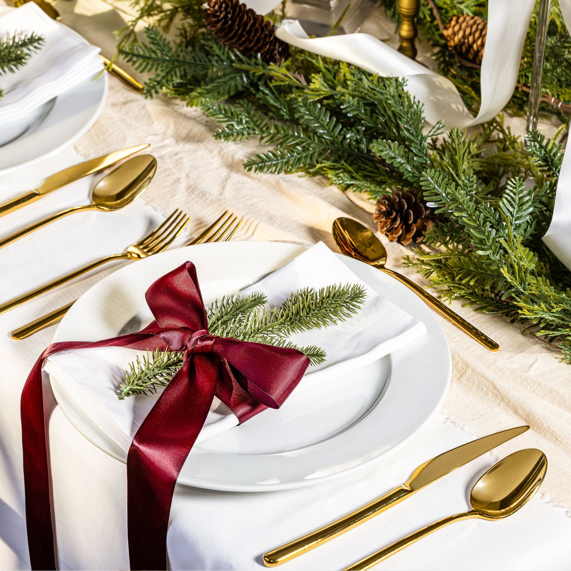 Emilia Mirror 20-Piece Flatware Set