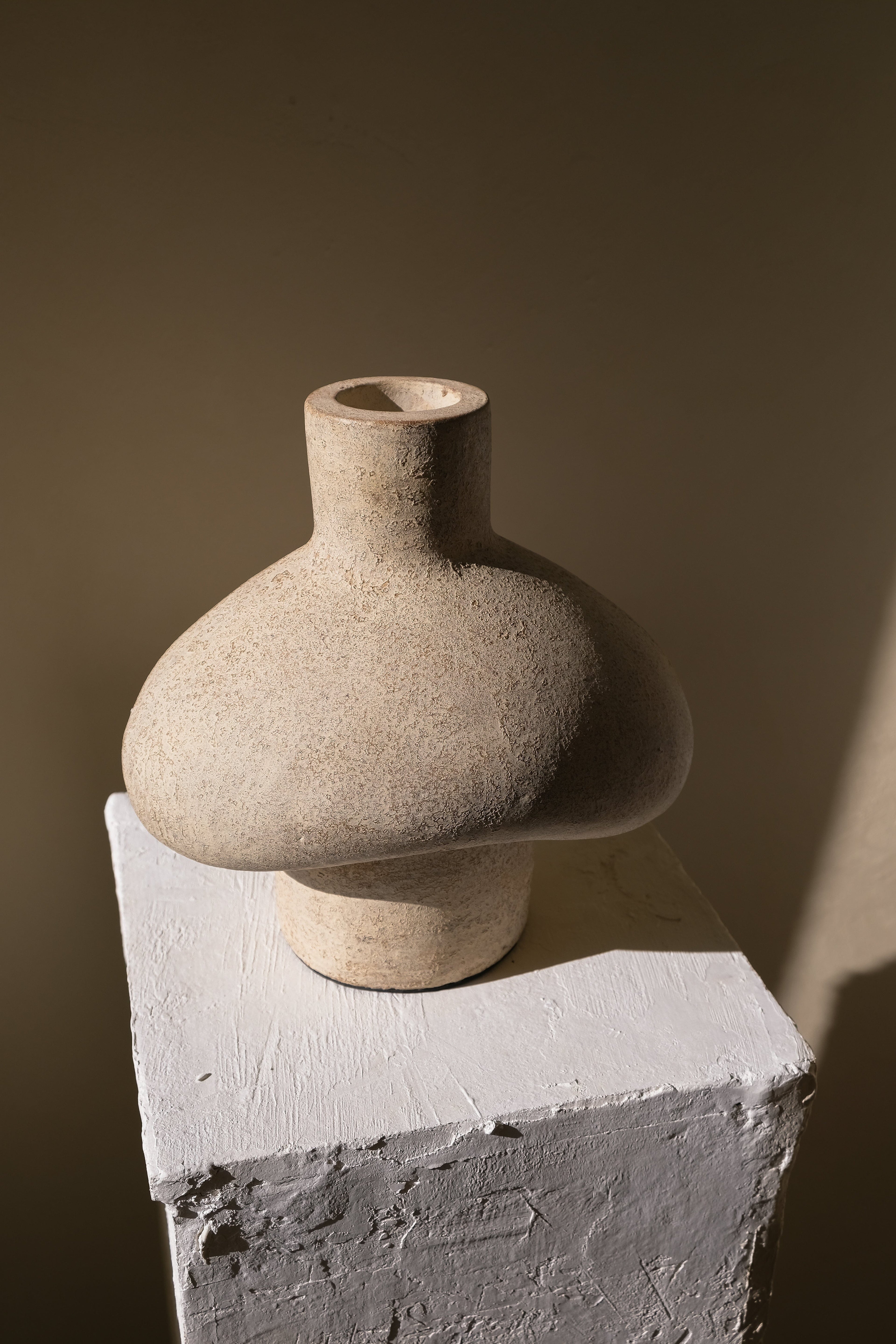 Tana Vessel.