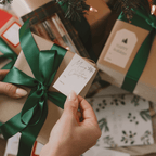 Holiday Classic Gift Tags Set.