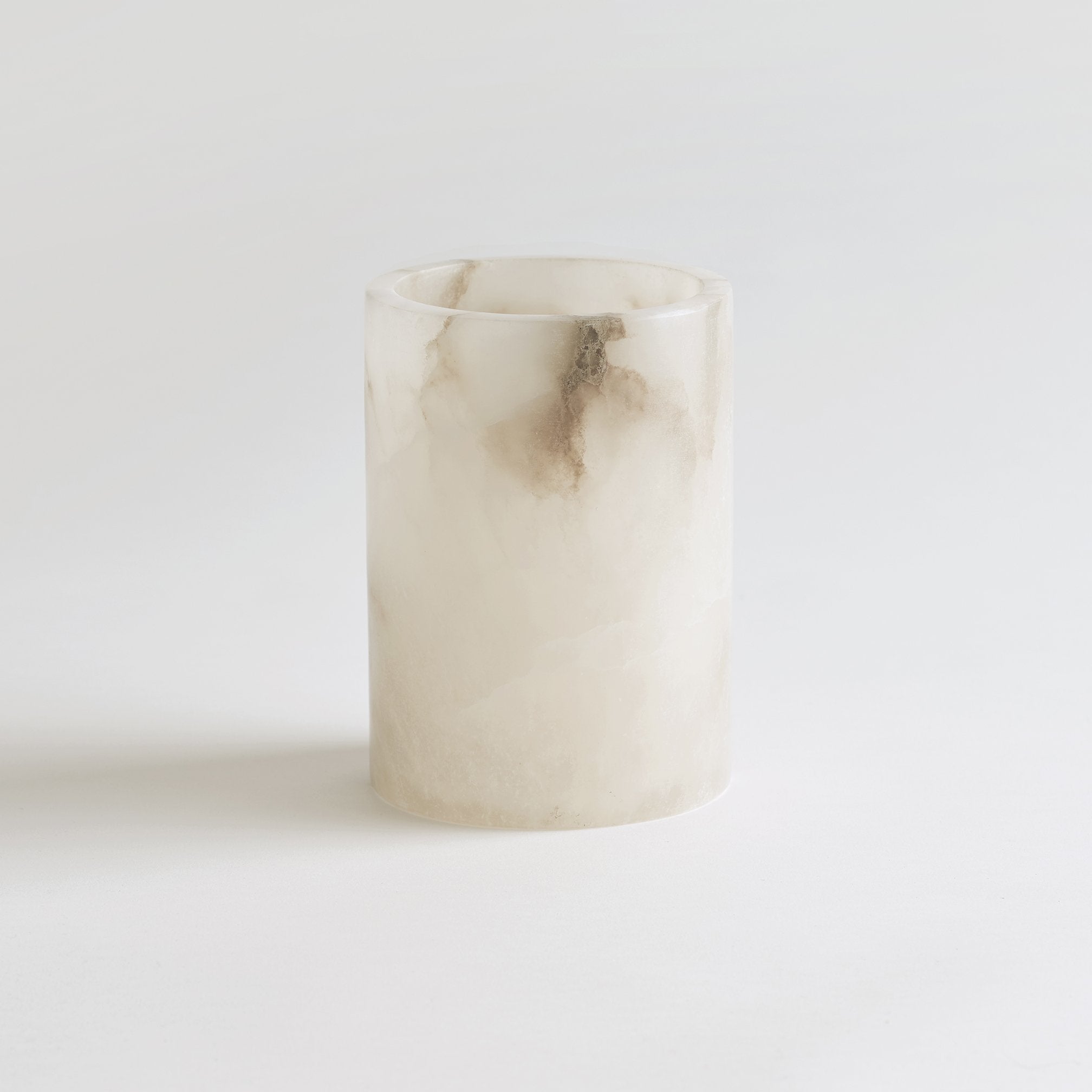 Santo Alabaster Hurricane.